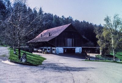 56701_00110.jpg