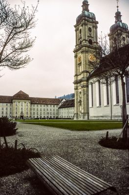 56703_00220.jpg