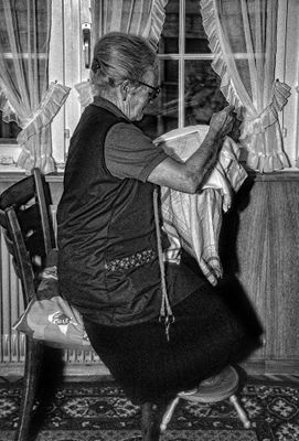 56704_00417-BW.jpg