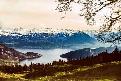 56735_01411-Edit.jpg