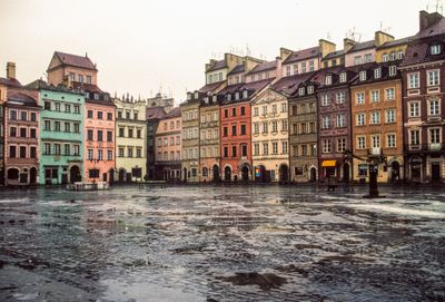 55590_00710.jpg