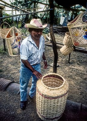 Quitierisi Basket Maker