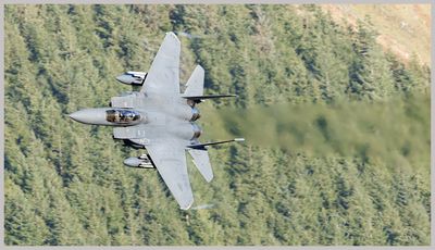 F15-3.jpg