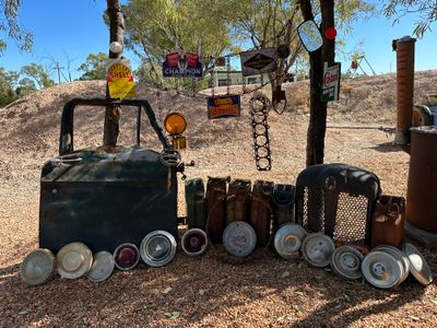 Amigos Castle, Lightning Ridge