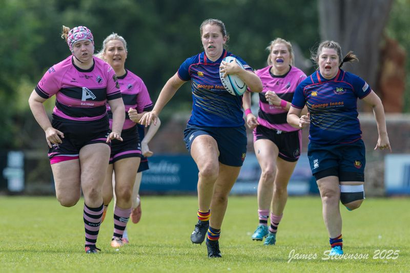 JS_2025_ayr_ladies_lenzie_016.jpg