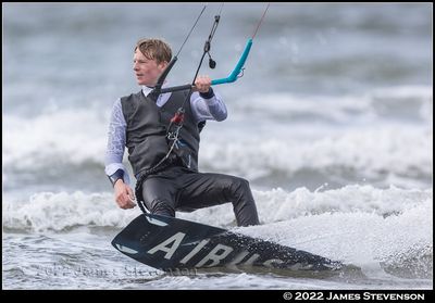 troon_kite_659.jpg