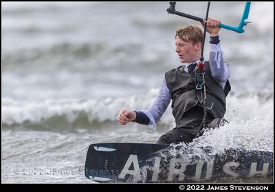 troon_kite_661.jpg