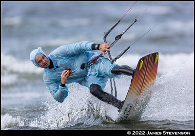 troon_kite_664.jpg