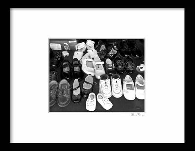 -RUNGE_FRAME_{CHILDREN_SHOES} copy.jpg