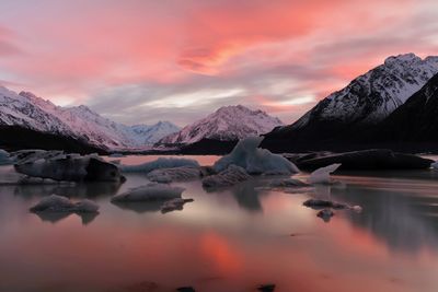 133] Sunrise on Tasman Lake