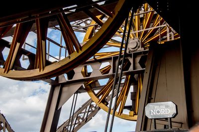 Lift Drive Eiffel Tower*Credit*