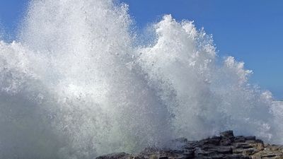 Breaking Wave
