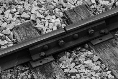 On the Rail 1