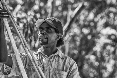Loading Woomera with Spear