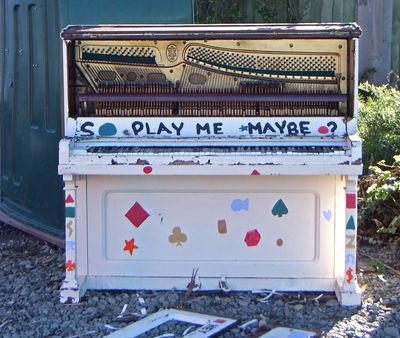 So Play Me Maybe