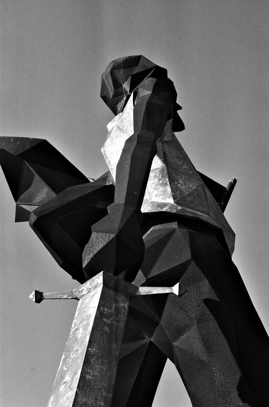 marin_sir_francis_drake_sculpture_patton_dennis_2011_8-12-1.jpg