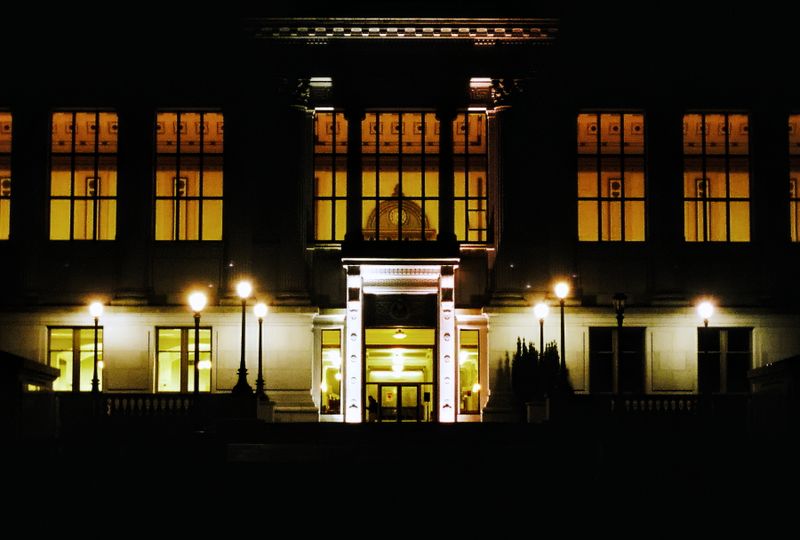 berkeley_doe_memorial_library_2005_12_rt_23.jpg