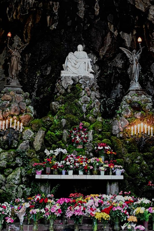 portland_the_grotto_042028_rt_3828.jpg
