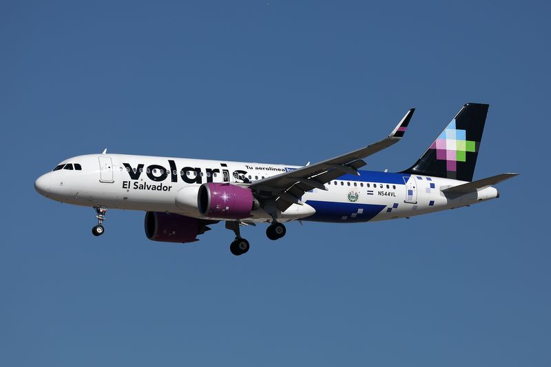 VOLARIS AIRBUS A320 NEO LAX RF 002A5364.jpg