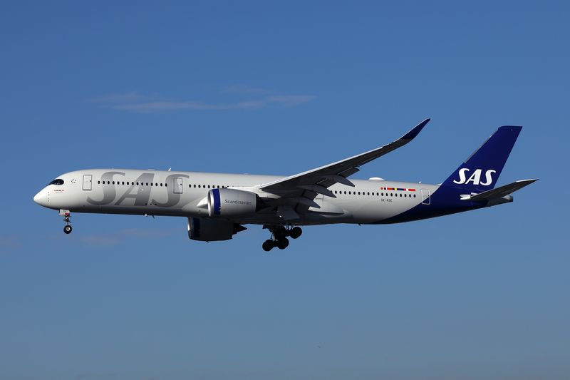 SAS AIRBUS A350 900 LAX RF 002A6046.jpg