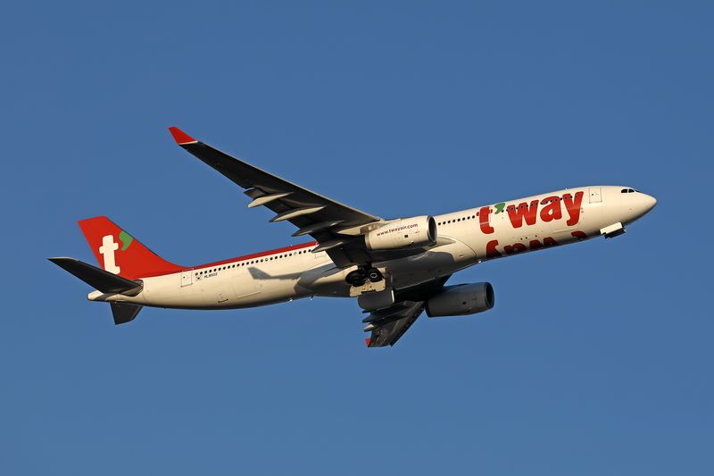 T WAY AIRBUS A330 300 NRT RF 002A7162.jpg