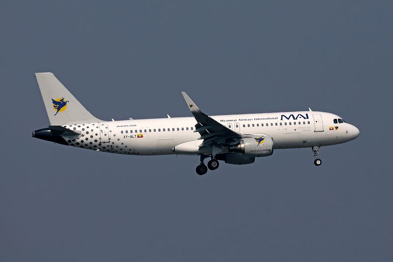 MAI AIRBUS A320 BKK RF 002A7428.jpg