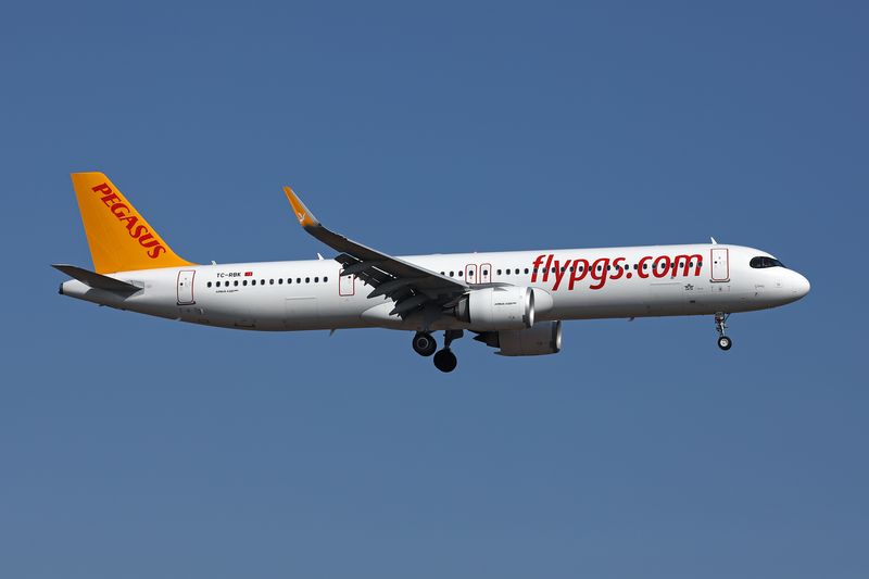 PEGASUS AIRBUS A321 NEO ATH RF 002A8091.jpg