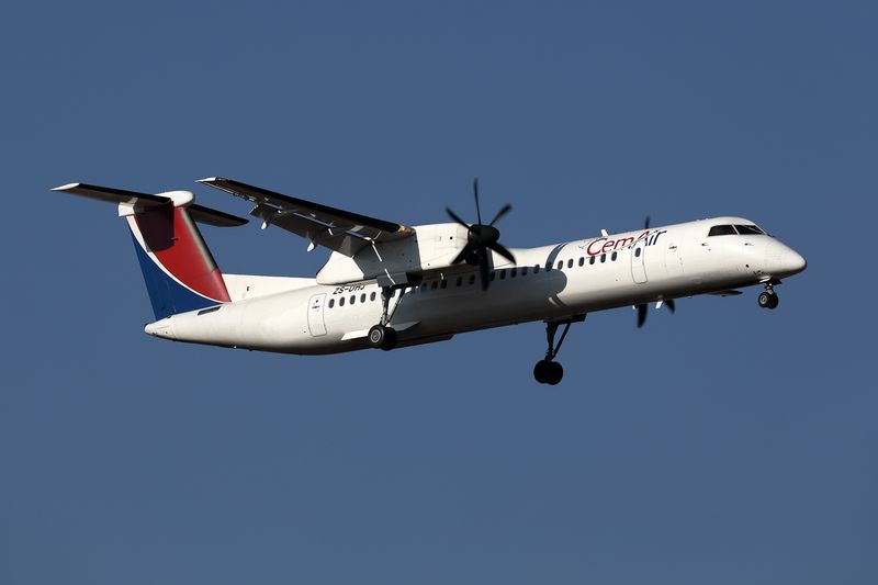 CEM AIR DASH 8 400 JNB RF 002A0044.jpg