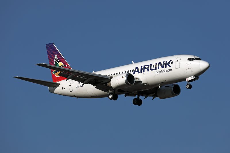 AIRLINK BOEING 737 300 JNB RF 002A0054.jpg