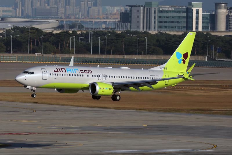 JINAIR BOEING 737 MAX 8 ICN RF 002A4037.jpg
