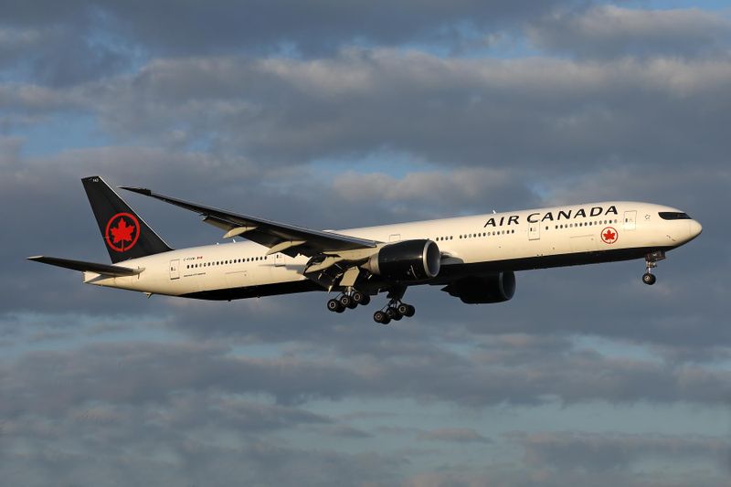 AIR CANADA BOEING 777 300ER NRT RF 002A5297.jpg