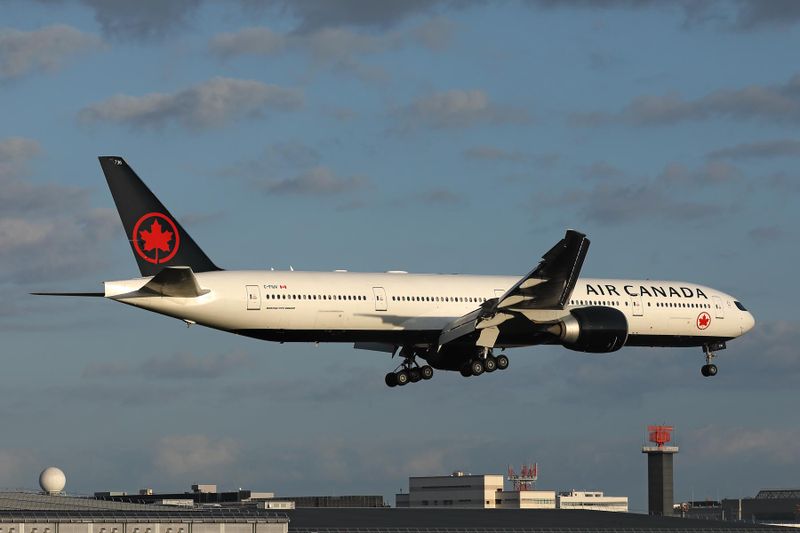 AIR CANADA BOEING 777 300ER NRT RF 002A5293.jpg