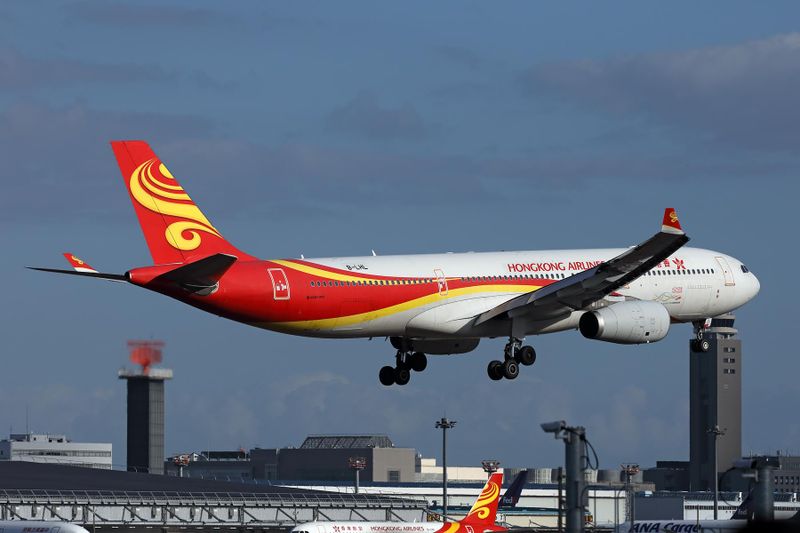 HONG KONG AIRLINES AIRBUS A330 300 NRT RF 002A5254.jpg