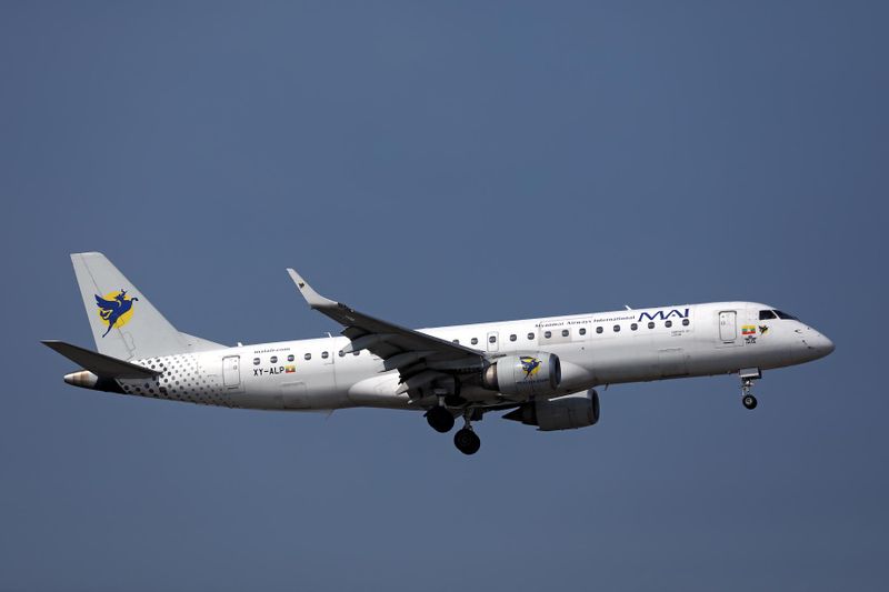 MYANMAR AIRWAYS INTERNATIONAL EMBRAER 190 BKK RF 002A6259.jpg