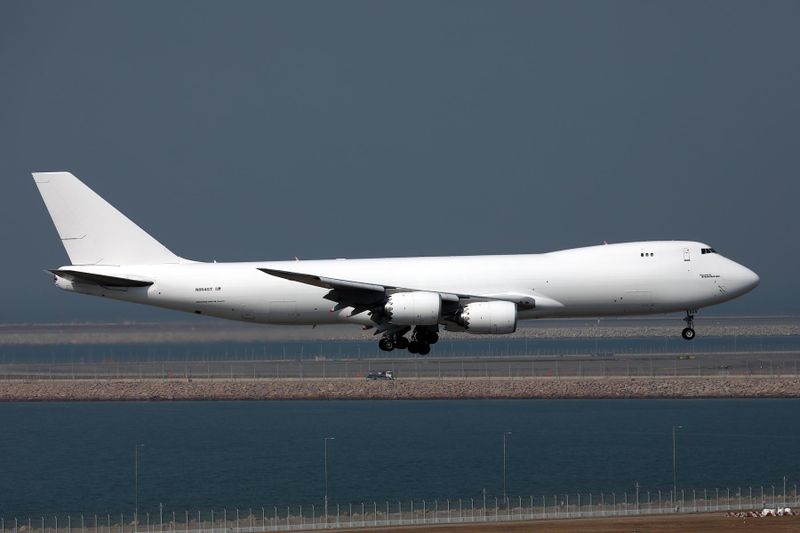 ATLAS AIR BOEING 747 800F HKG RF 002A5637.jpg