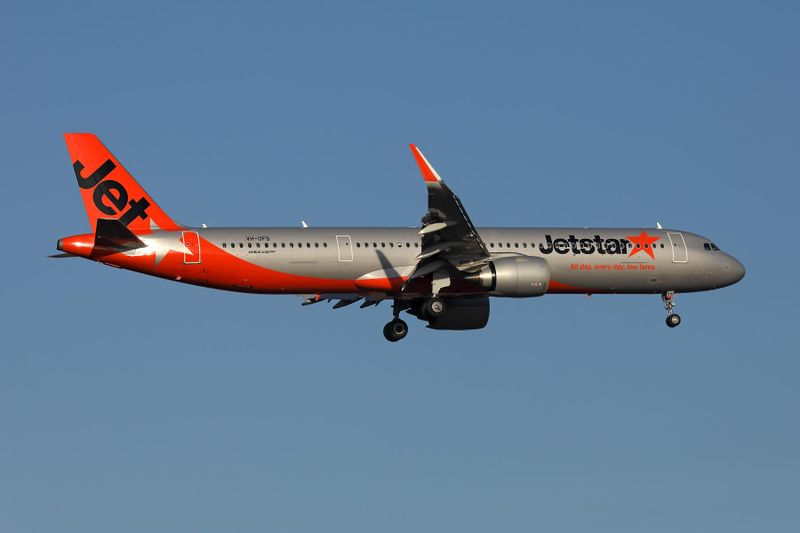 JETSTAR AIRBUS A321 NEO MEL RF 002A6743.jpg