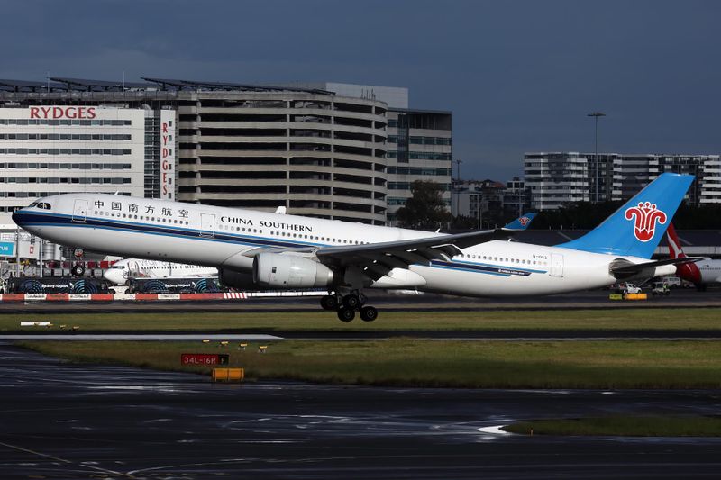 CHINA SOUTHERN AIRBUS A330 300 SYD RF 002A6822.jpg