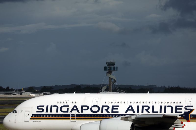SINGAPORE AIRLINES AIRBUS A380 SYD RF 002A6866.jpg