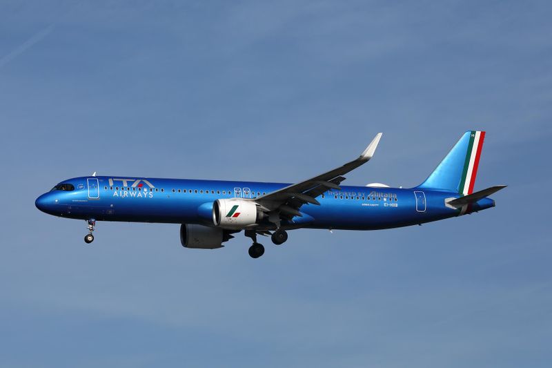 ITA AIRWAYS AIRBUS A321 NEO FCO RF 002A7598.jpg