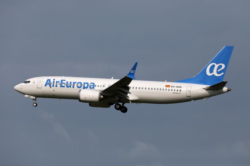 AIR EUROPA BOEING 737 MAX 8 AMS RF 002A8217.jpg