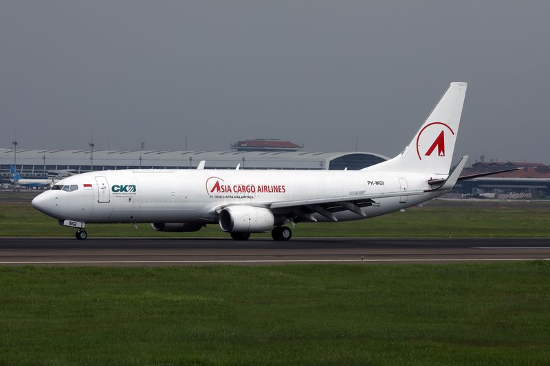 ASIA CARGO AIRLINES BOEING 737 800F CGK RF 002A6954.jpg