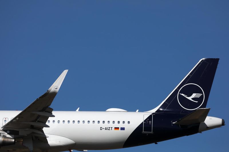 LUFTHANSA AIRBUS A320 FCO RF 002A7263.jpg