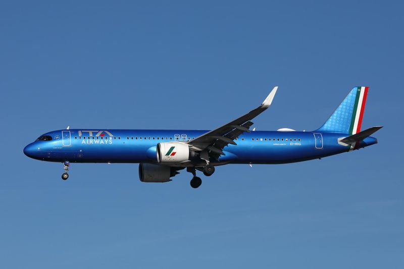 ITA AIRWAYS AIRBUS A321 NEO FCO RF 002A7175.jpg