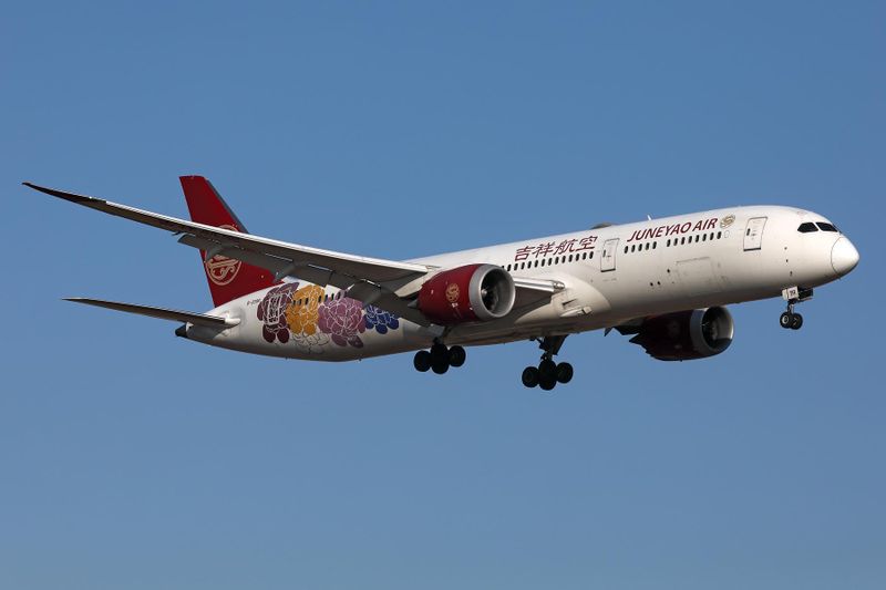 JUNEYAO AIR BOEING 787 9 ATH RF 002A8264.jpg