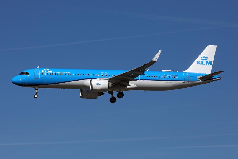 KLM AIRBUS A321 NEO FCO RF 002A7268.jpg