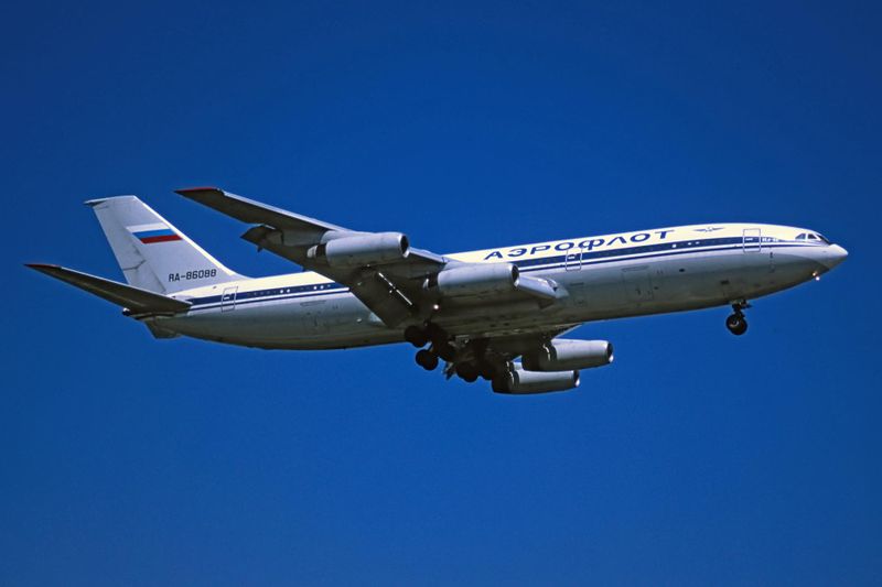 AEROFLOT ILYUSHIN IL86 BKK RF F.jpg