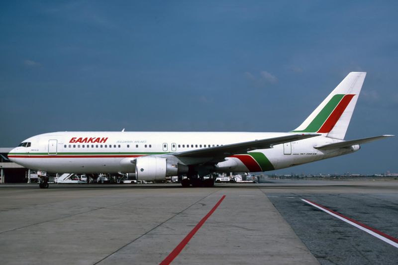 BALKAN BOEING 767 200ER BKK RF F.jpg