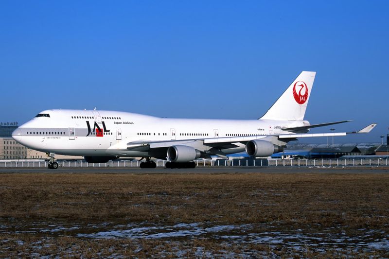 JAPAN AIRLINES BOEING 747 400 BJS RF F.jpg