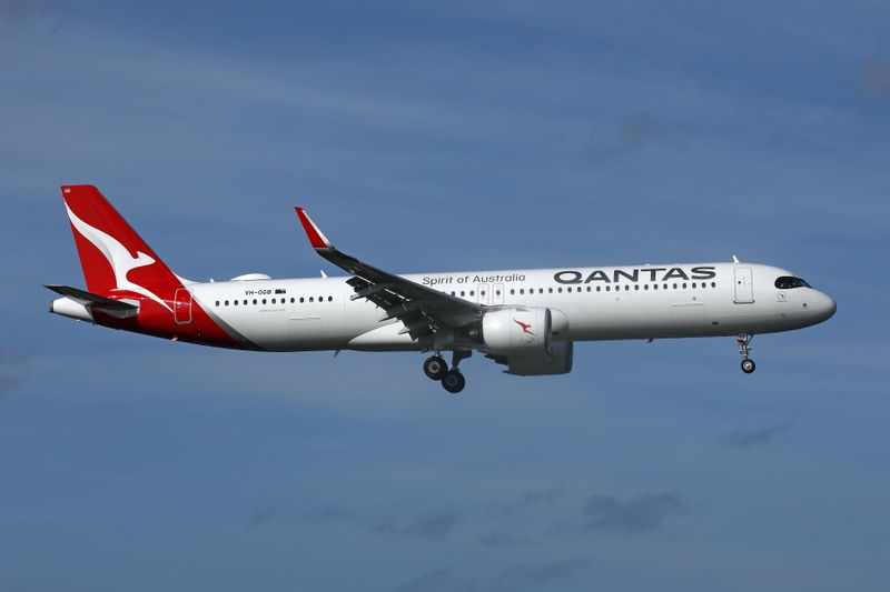 QANTAS AIRBUS A321 XLR SYD RF 002A9339.jpg