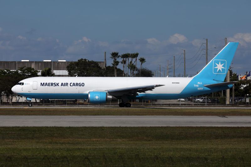 MAERSK CARGO BOEING 767 300F MIA RF 002A8680.jpg